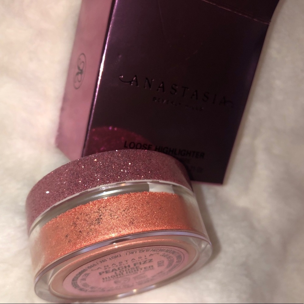 Anastasia Beverly Hills loose highlighter 💕